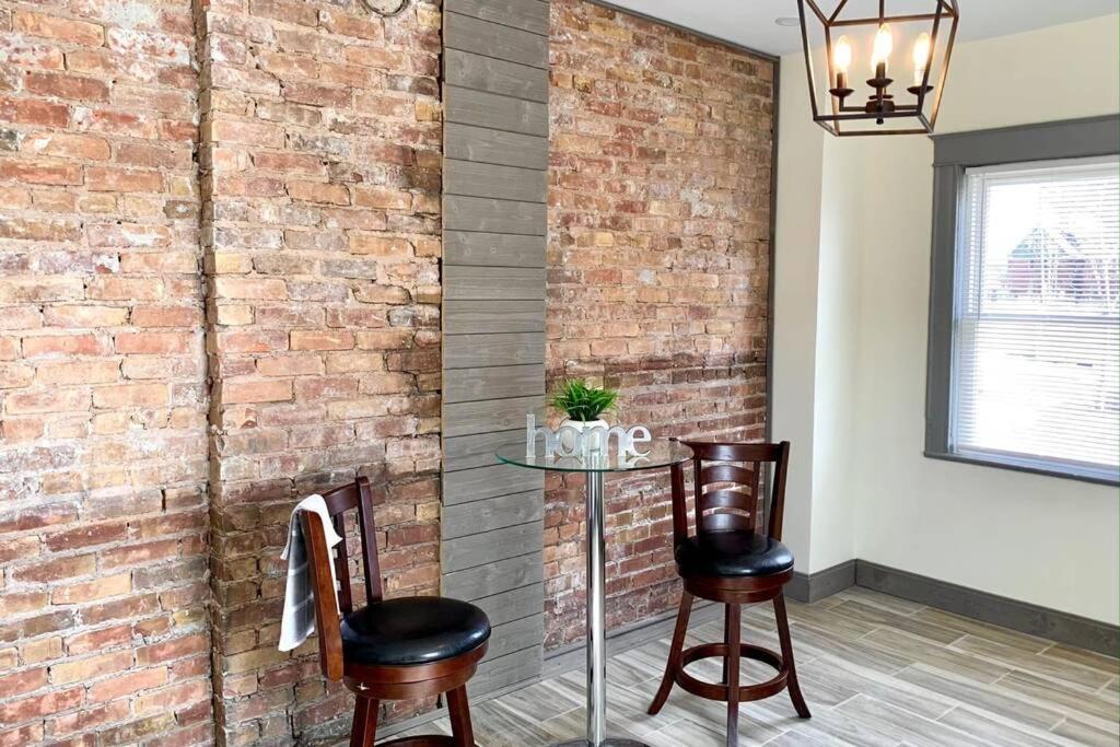 5br Niagara Getaway Prime Location-sleeps 10 Niagara Falls