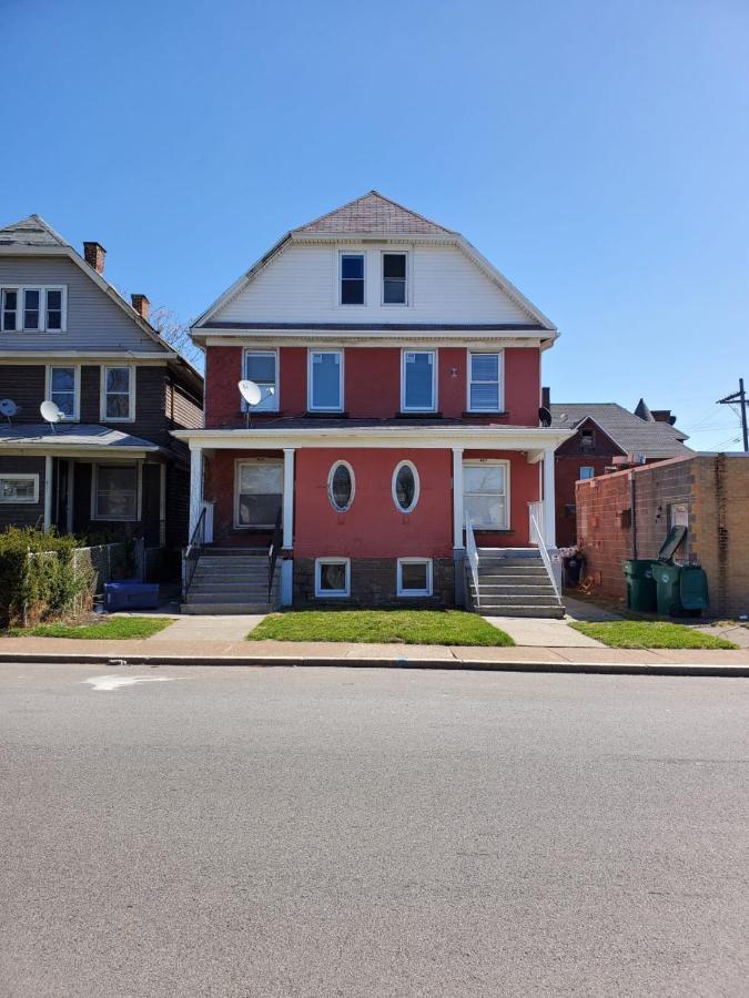 5br Niagara Getaway Prime Location-sleeps 10